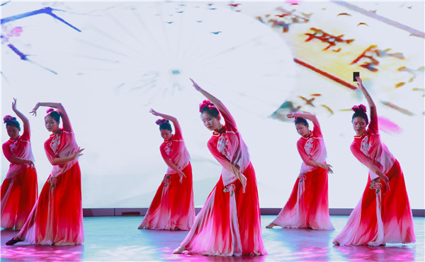 多圖預警 | 江西萬通“慶五一”文藝晚會回顧>>>